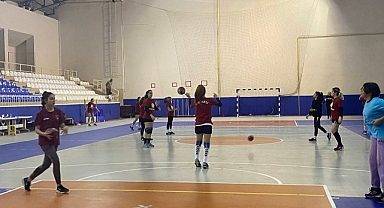 Karaman Minik Atılım SK İstanbul Deplasmanında