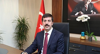 Karamanlı Prof. Dr. Ahmet Tekin Rektör Olarak Atandı