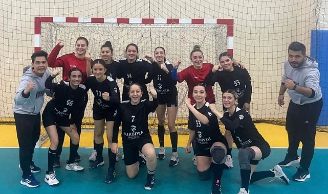 Kızlarımız İstanbul'da 1 puanı kaptı