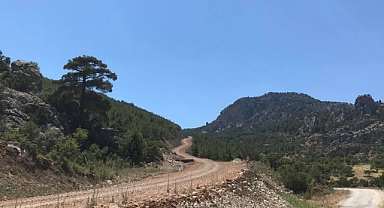 Köy Yolu Ulaşıma Kapandı
