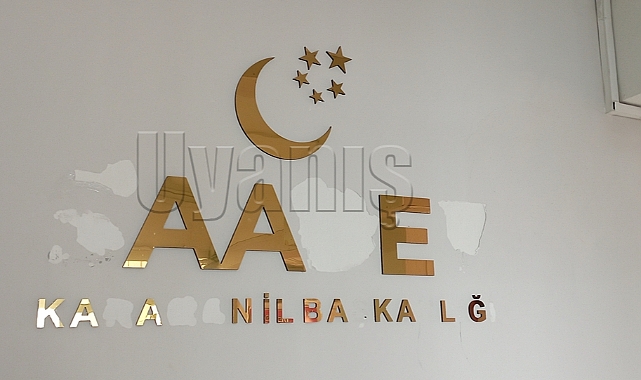 Saadet Partisi Karaman İl Başkanlığının tabelasına zarar veren şüpheli yakalandı