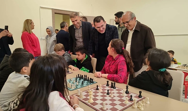 Türkiye Satrançla Tek Yürek Oluyor Projesi Karaman'da Da Başladı