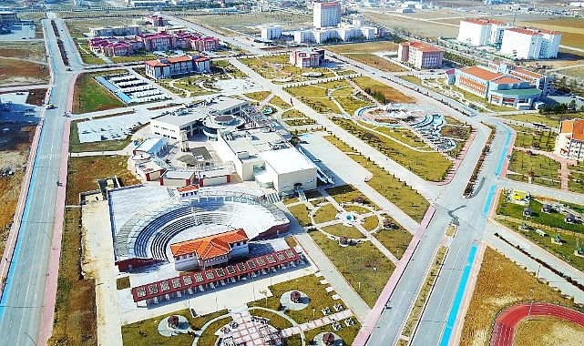 Üniversitelerde yüzyüze eğitim başlıyor