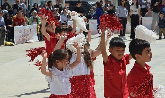 Çocuklar 23 Nisan'ı Coşkuyla Kutladı
