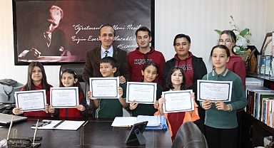 En Çok Kitap Okuyan Öğrenciler Ödüllendirildi