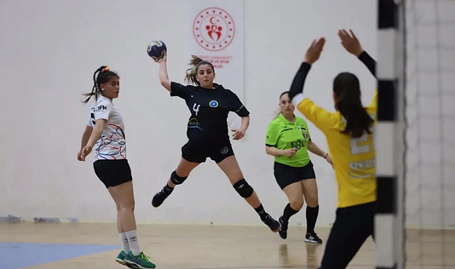 Hentbol Kadınlar 1. Liginde Lider Bursa Kolay Kazandı
