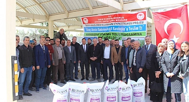 Karabuğday tohum teslimi töreni düzenlendi