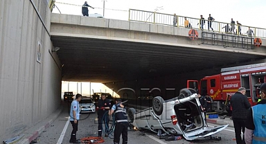 Karaman'da Hafif Ticari Araç Köprüden Uçtu: 1 Ölü 2 Yaralı