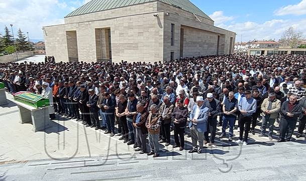 Kazada Hayatını Kaybeden Mehmet Altın ve Torunu İlkay Kalaycı Toprağa Verildi