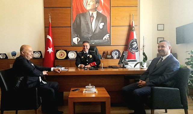 Mahmut Ünüvar kentte görevli tüm polisleri ziyaret etti
