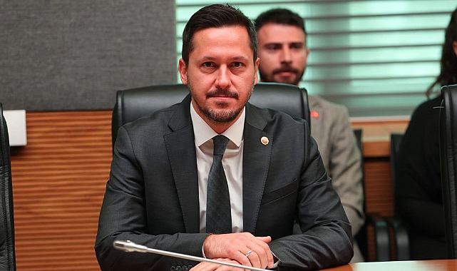 Milletvekili Eser'den Anlam Yüklü Mesaj; "ALLAH'IM. HAYIRLI OLANI VERSİN."