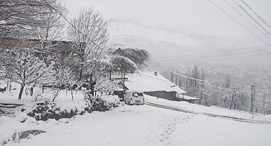 Sarıveliler'de Kar Sürprizi
