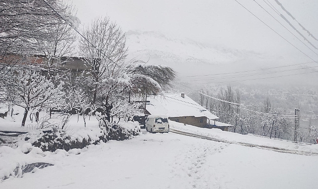 Sarıveliler'de Kar Sürprizi