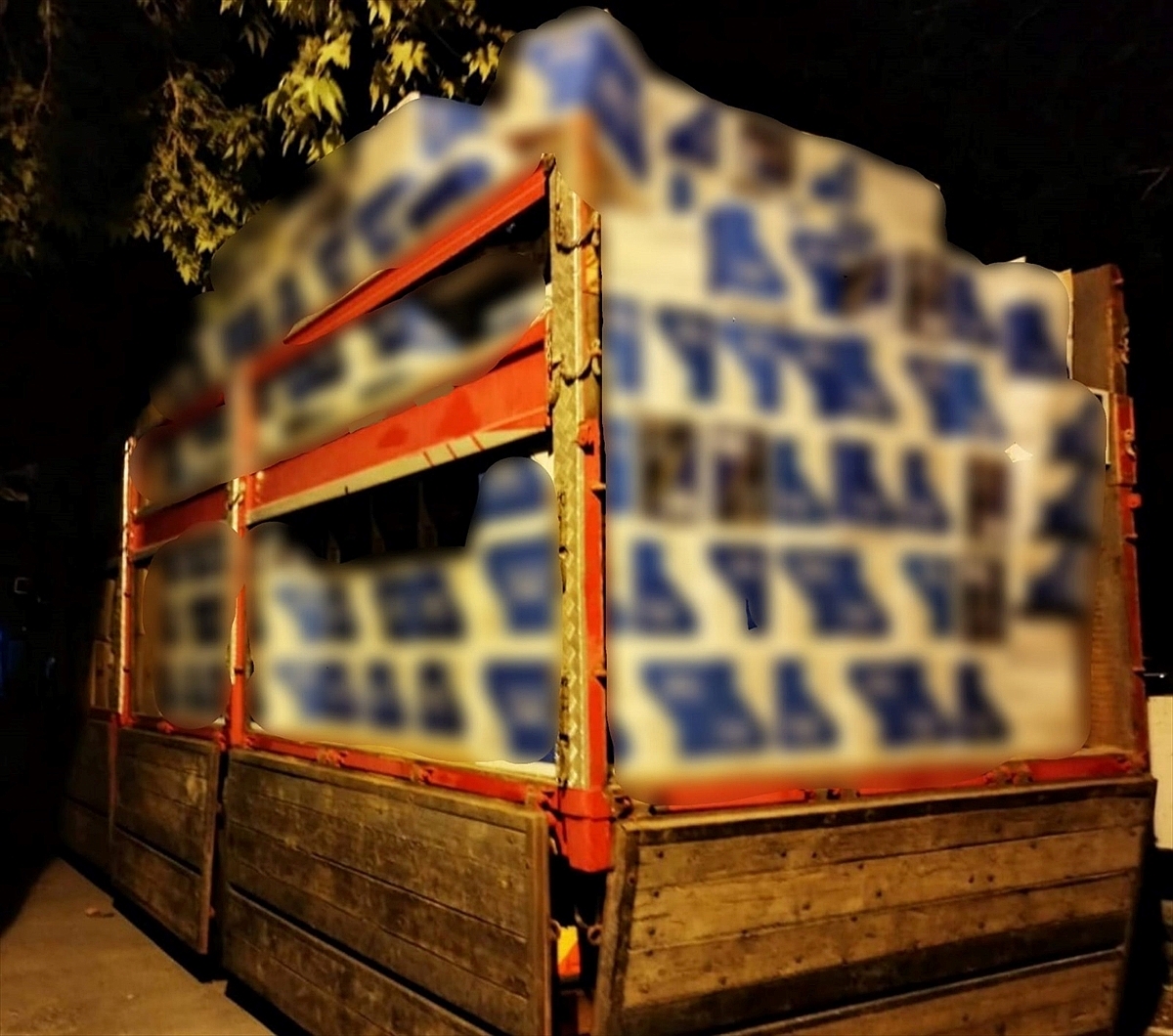 1,5 ton kaçak tütün ve 5 milyon 50 bin makaron ele geçirildi