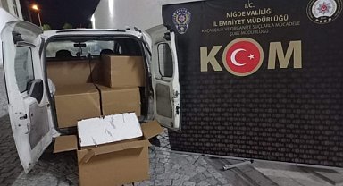200 kilogram kaçak tütün ve 465 bin makaron ele geçirildi
