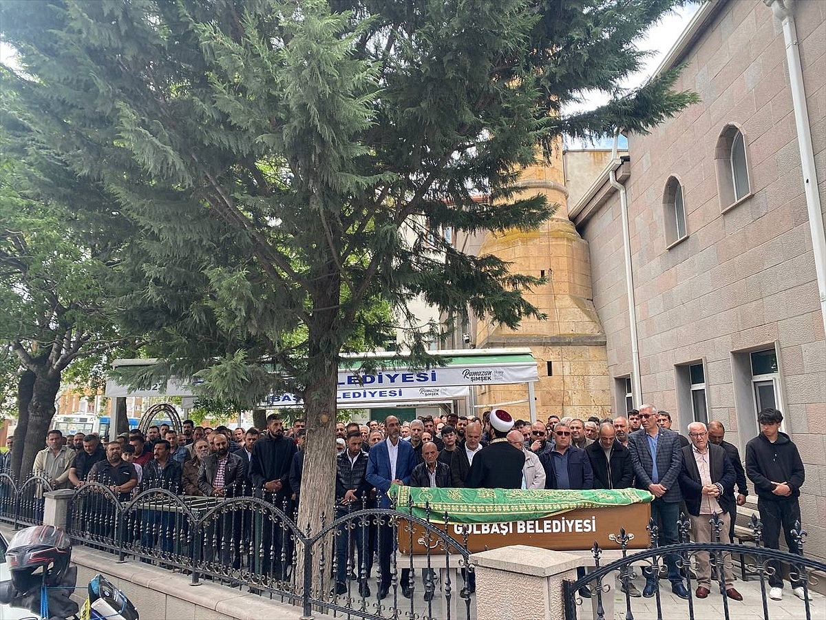 Bıçaklanan çocuk hayatını kaybetti