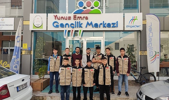 Bilge gençler iyilik yolunda