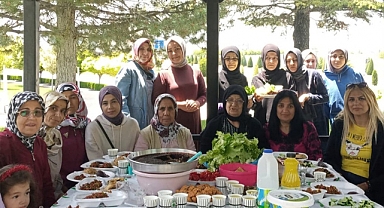 Depremzede Vatandaşlara Karaman Lezzetleri Tanıtıldı