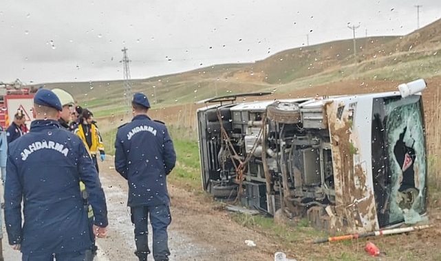 Devrilen cezaevi nakil aracındaki 1 mahkum öldü, 12 kişi yaralandı