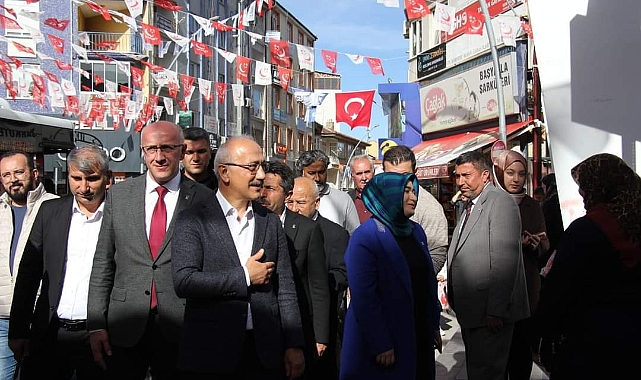 Elvan Karaman'da esnafı ziyaret etti