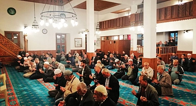Ermenek ilçesinde hacı adayları kutsal topraklara uğurlandı