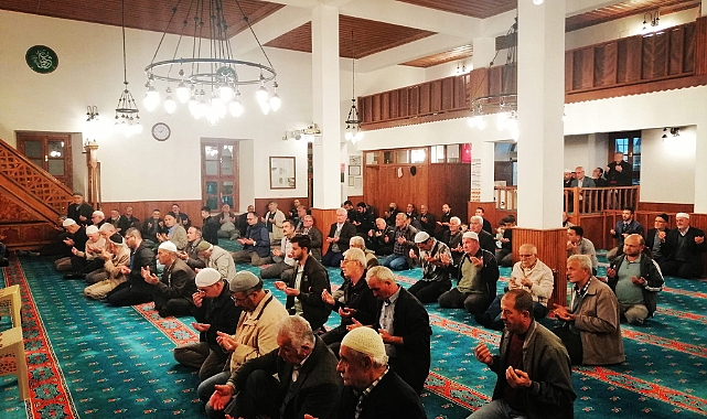 Ermenek ilçesinde hacı adayları kutsal topraklara uğurlandı