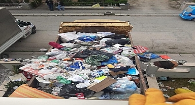 Evden yaklaşık 50 ton çöp çıkarıldı