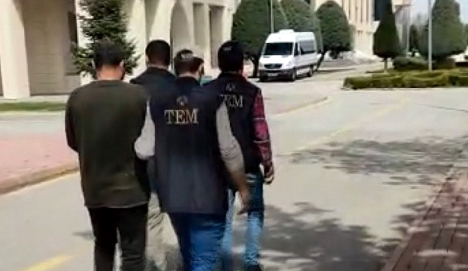 Firari FETÖ hükümlüsü iki kardeş yakalandı