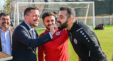 Futbolculara tatlı sürpriz