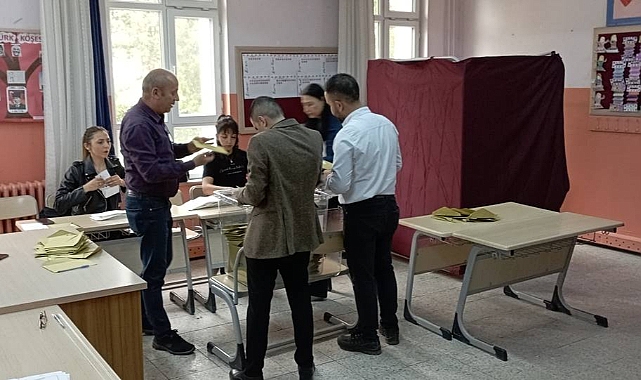 İlçeler Bazında Hangi Parti Ne Kadar Oy Aldı?