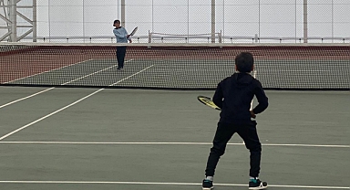 Karaman'da Egemenlik Kupası Tenis Müsabakaları Sona Erdi