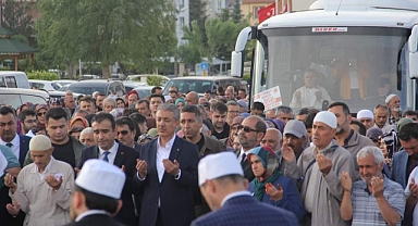 Karaman'dan ilk hacı kafilesi yola çıktı