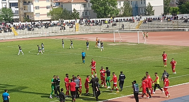Karaman FK, sahasında Of Spor'u 3-1 yendi