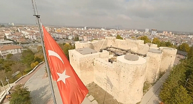 Karaman Kalesi ve Aktekke Camisi FPV dron ile görüntülendi