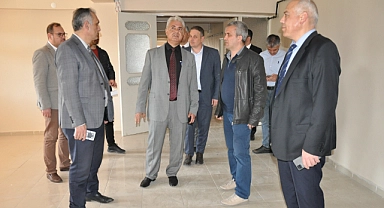 Kurşun Tadilatı Biten Binada İncelemelerde Bulundu