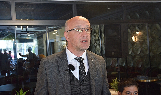 Murat Öztürk: “Gurbetçilere teşekkürler sıra biz de”