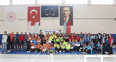 Okul Sporları Bedensel Engelliler Oturarak Voleybol Türkiye Şampiyonası Sona Erdi