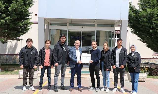 Powerşarj'ın Sponsor olduğu KMÜ Flyshark İle Oat-Anka Takımı Teknoloji Devi White Rose'u Ziyaret etti