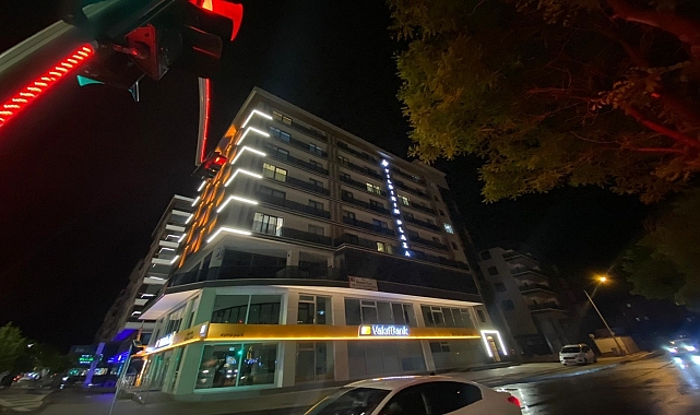 Rezidansın 7. katındaki balkondan düşen hemşire öldü