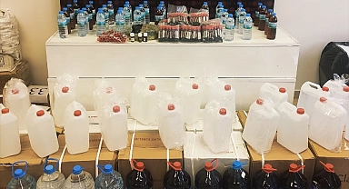 Sahte alkol operasyonunda baba ve 2 oğlu yakalandı