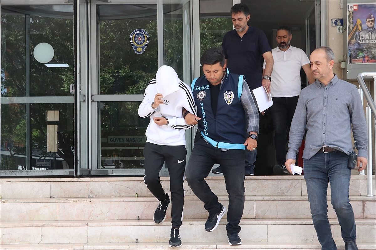 Sahte araç satış ilanıyla vatandaşı 540 bin lira dolandıran 3 zanlı tutuklandı