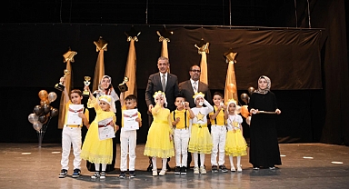 Vali Akkoyun, minik kursiyerlerin mezuniyet heyecanına ortak oldu