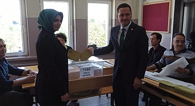 Vekil Eser oyunu kullandı