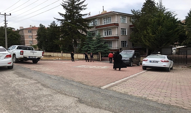 Yaşlı kadın evinde ölü bulundu