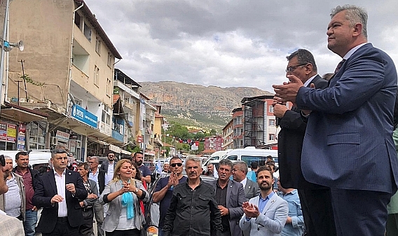 ZORLU'DAN TAŞELİ ÇIKARMASI  Zorlu'ya Memleketi Ermenek'te Milletvekili gibi Karşılama