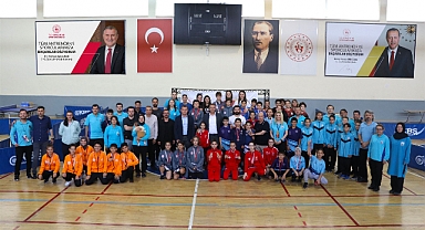 Analig Masa Tenisi’nde Yarı Finalistler Belli Oldu