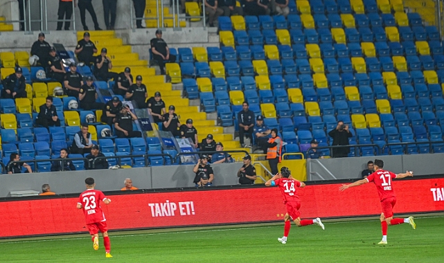Ankara'da Alanya Kestelspor'u 2-1 yendi.  VE MUTLU SON. KARAMAN FK 2. LİGDE