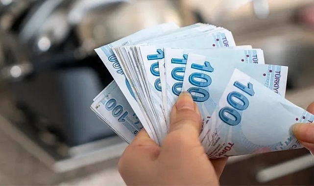 Asgari ücret 11 Bin 402 TL oldu