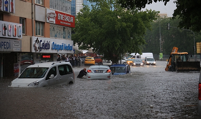 Başkentte kuvvetli sağanak etkili oldu