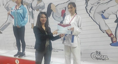 Cansu Pan'dan Türkiye Üçüncülüğü